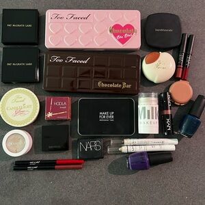 Name brand makeup bundle